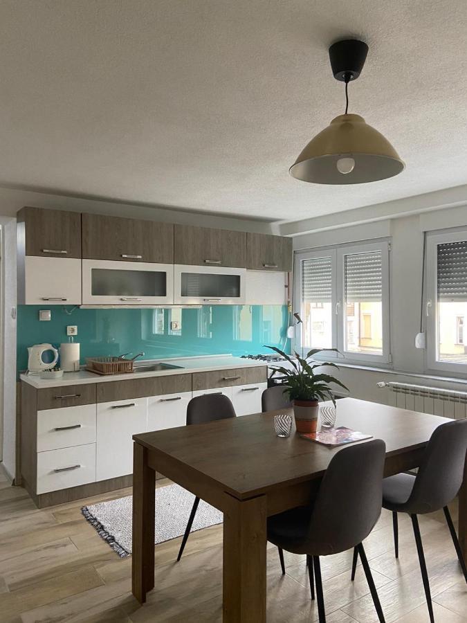 Hidden Gem Shared Apartment, Suite サラエヴォ エクステリア 写真